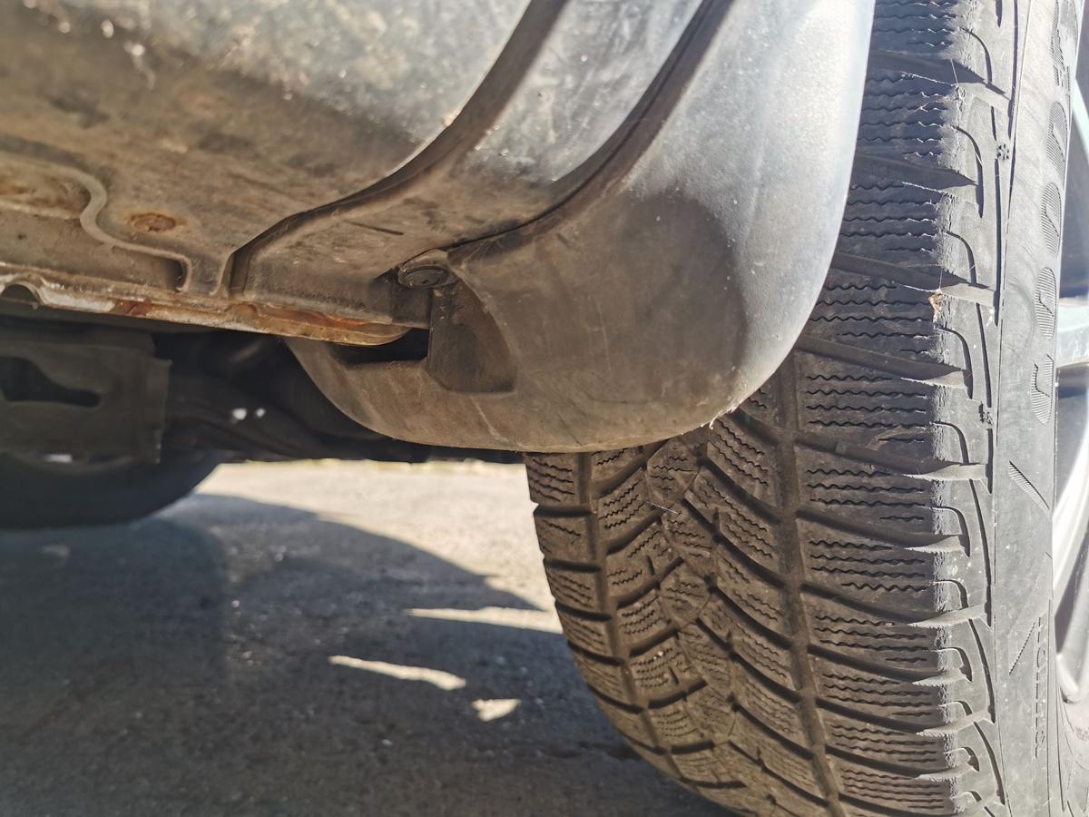 Hyundai Santa Fe CM Kotflügel Fender Seitenwand vorn rechts foliert TEXT BILDER