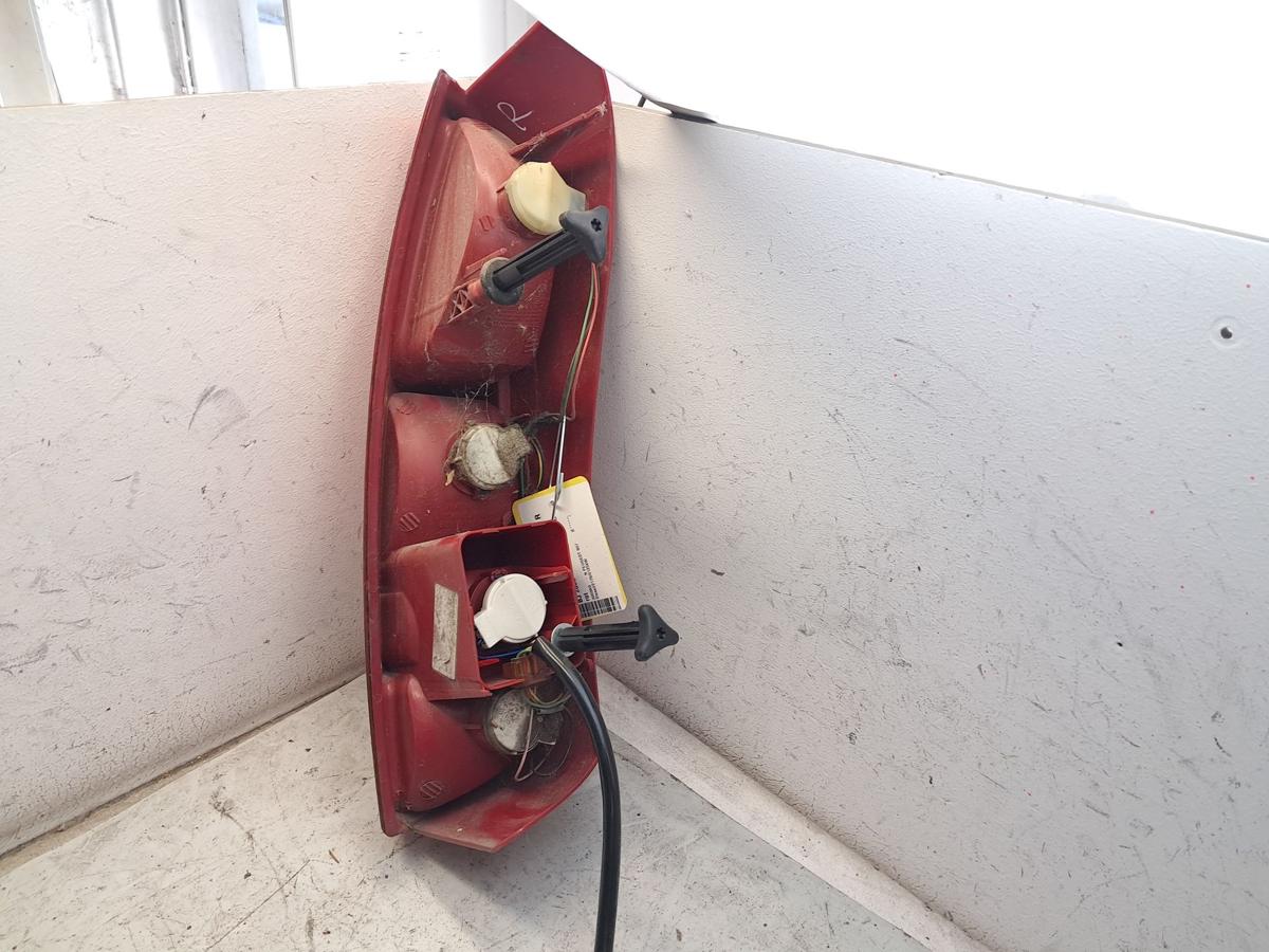 Peugeot 807 original R&uuml;ckleuchte Heckleuchte rechts Bj.2008