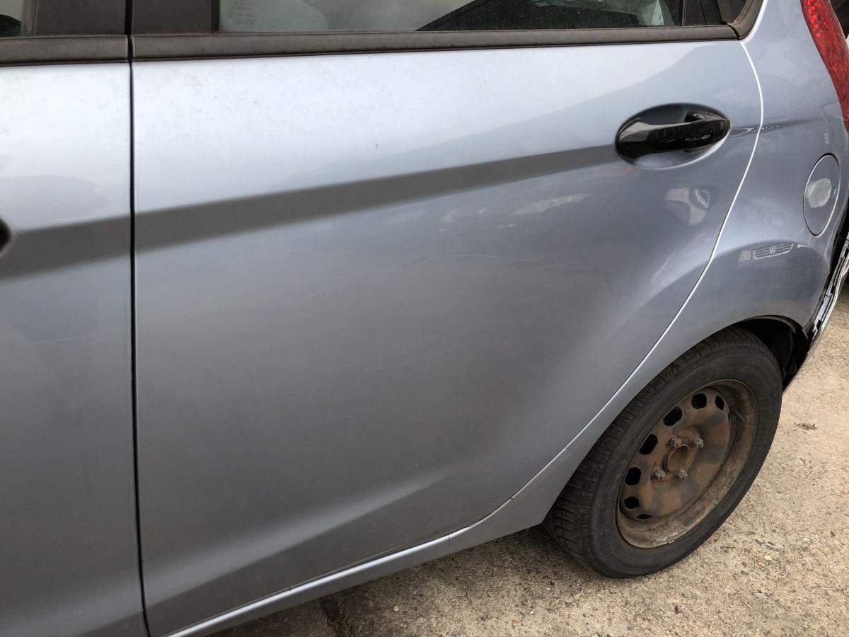 Ford Fiesta JA8 T&uuml;r hinten links Fondt&uuml;r im Rohbau J4 Tonic