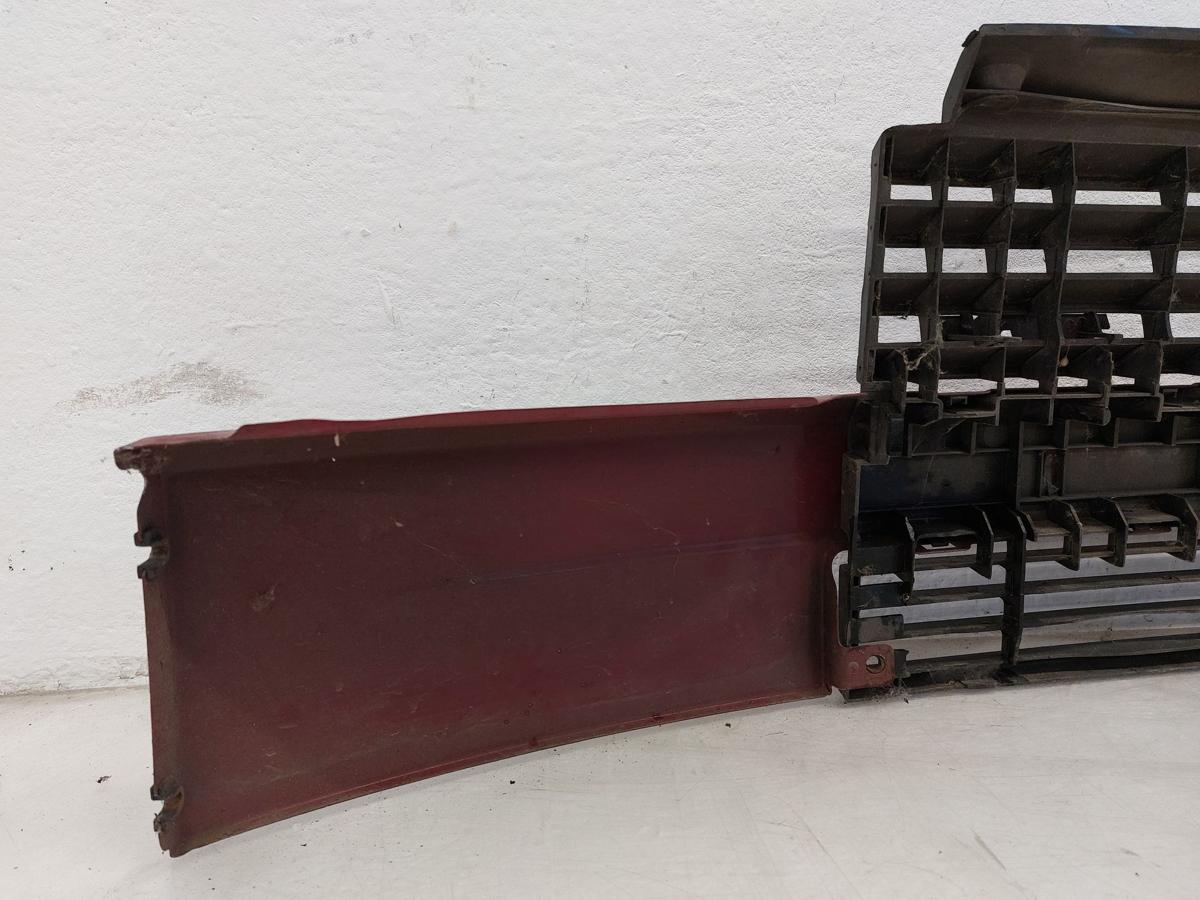 VW T4 Caravelle Grill Frontgrill K&uuml;hlergrill mit Leiste kurze Front rot OEM