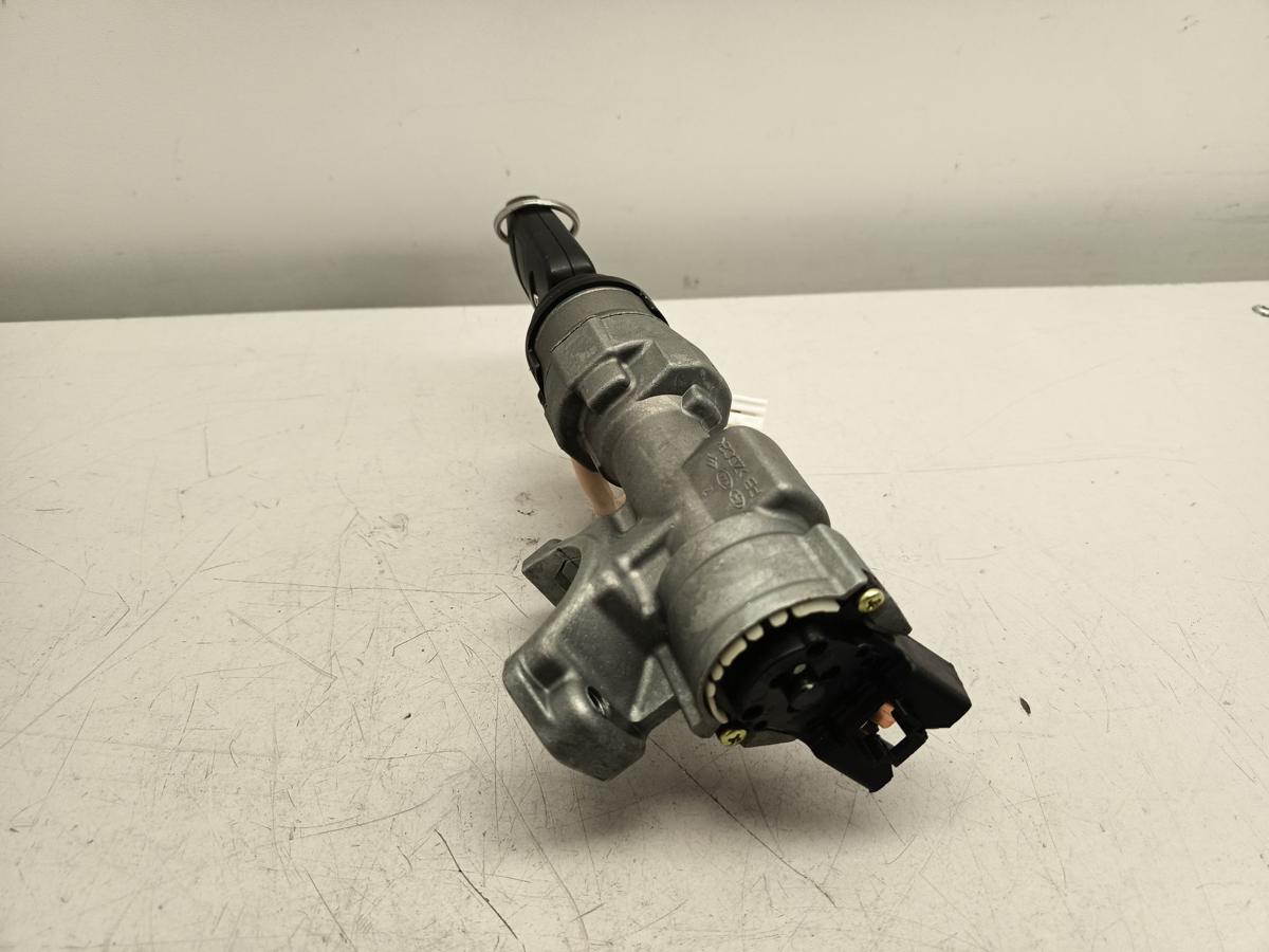 Hyundai I20 PB original Z&uuml;ndschloss mit Schl&uuml;ssel Baujahr 2012