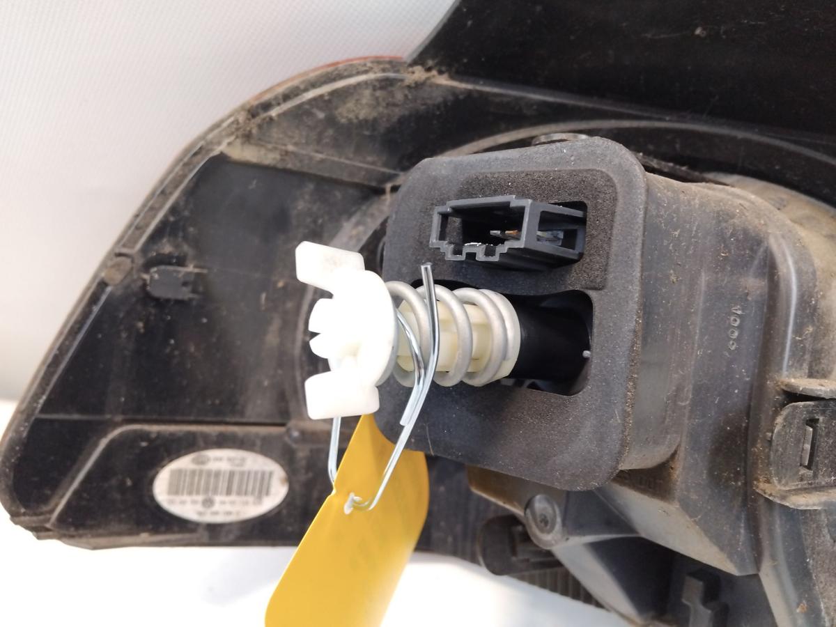 VW Golf 6 original R&uuml;ckleuchte Heckleuchte rechts au&szlig;en BJ2009 Flie&szlig;heck