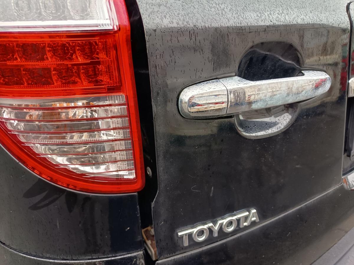 Toyota Rav4 original Heckklappe mit Scheibe 202 Black Facelift Bj 2009