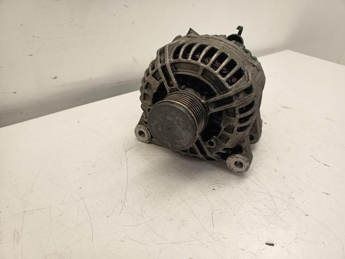 Citroen C4 Picasso Baujahr 2008 original Lichtmaschine Generator 9646321880