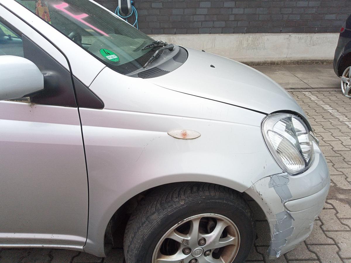 Toyota Yaris XP10 original Kotflügel vorn rechts Silber