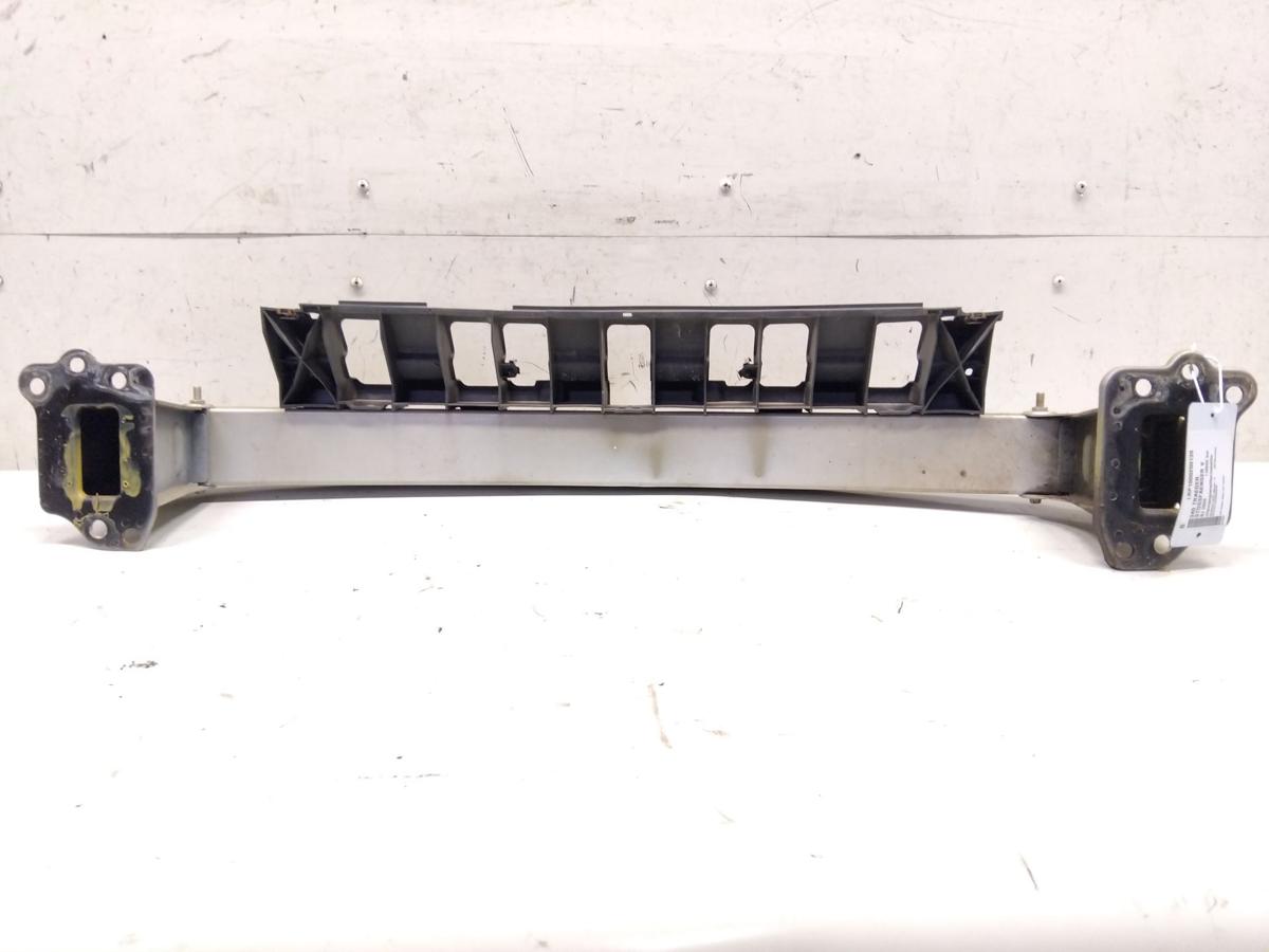 Opel Meriva A original Tr&auml;ger Verst&auml;rkung Sto&szlig;f&auml;nger vorn BJ2009 mit Halter