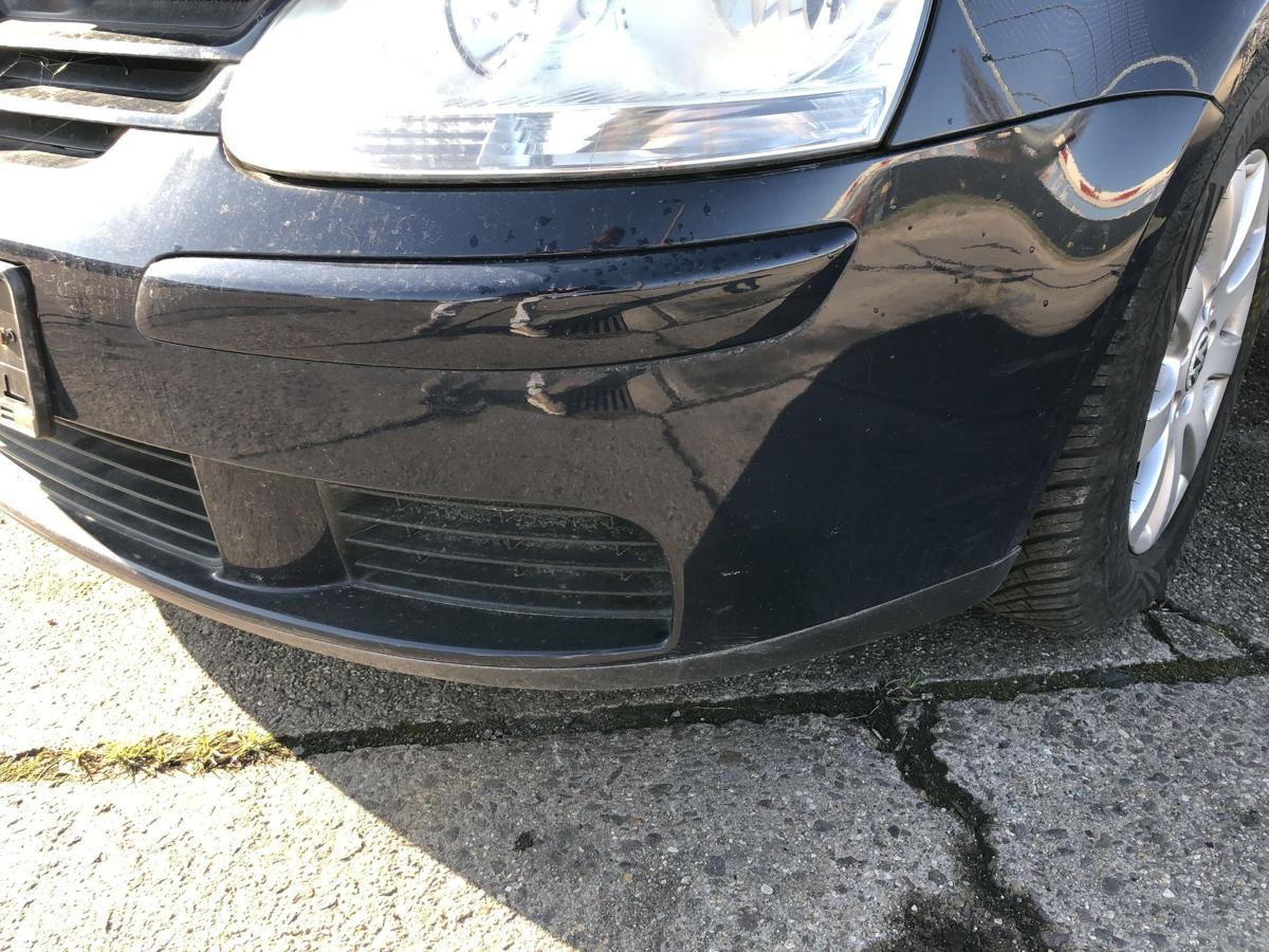 VW Golf 5 V 1K Sto&szlig;f&auml;nger vorn Frontsch&uuml;rze Frontsto&szlig;stange LA5G Perlblau