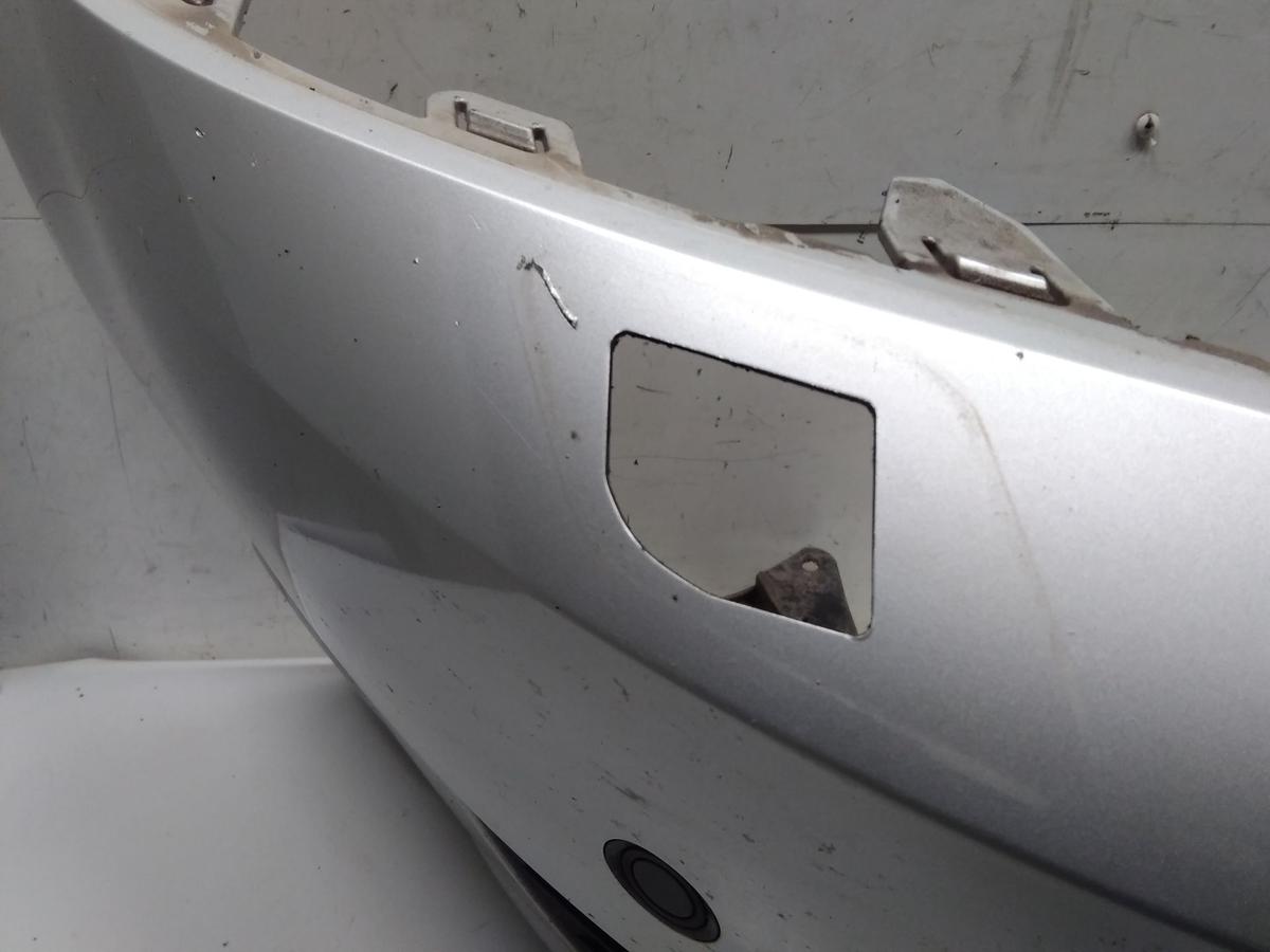 Volvo V50 Facelift original Stoßfänger Stoßstange vorn mit PDC und SRA Bj.2008