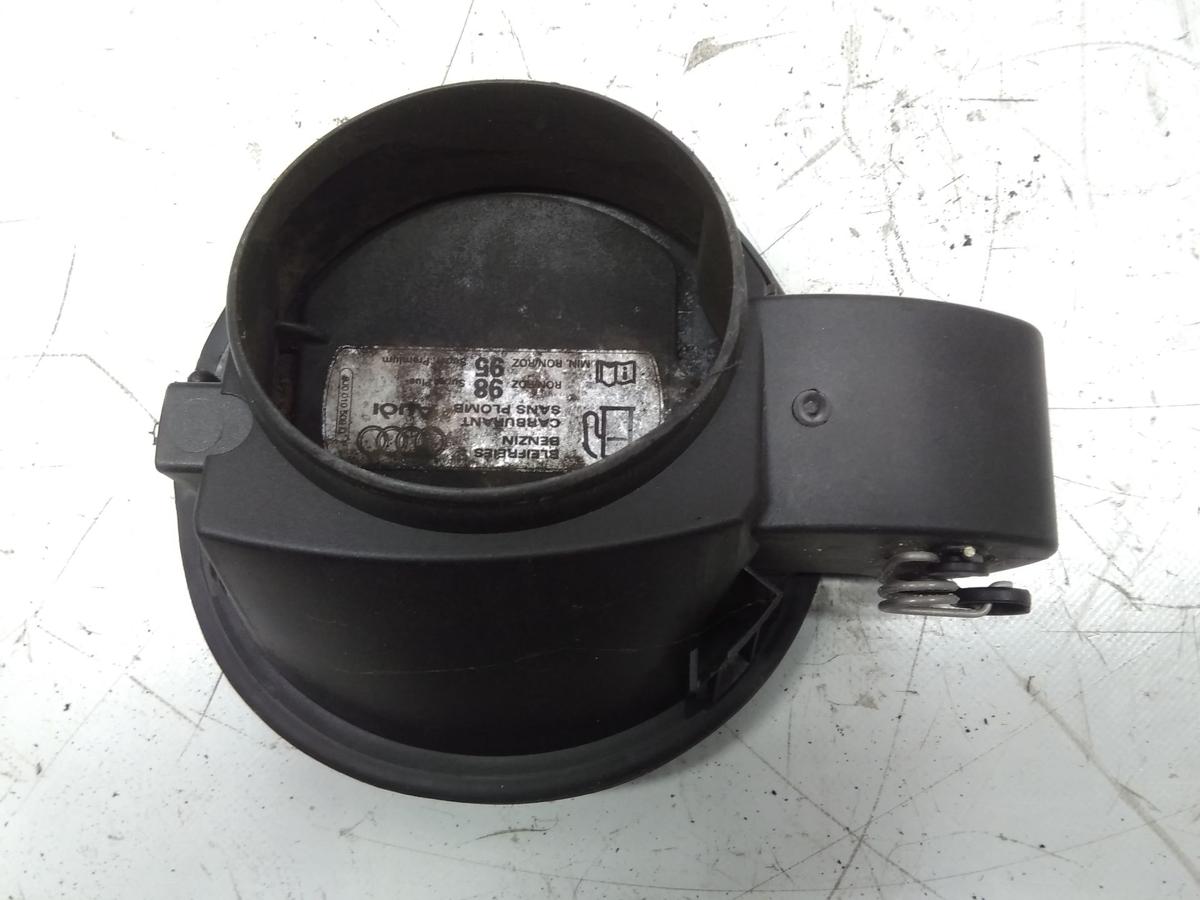 Audi A3 8P Facelift original Tankklappe 3-T&uuml;rer phantomschwarzmetallic Bj.2010