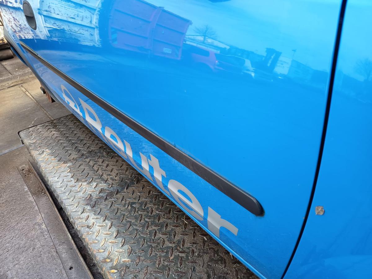 Opel Corsa C 3t&uuml;rer original T&uuml;r rechts Beifahrer Z20A Arubablau Bj 2001