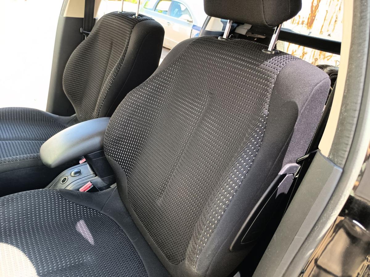 Citroen C4 5t&uuml;rig original Sitz vorn links Fahrer Stoff Anthrazit Bj 2009