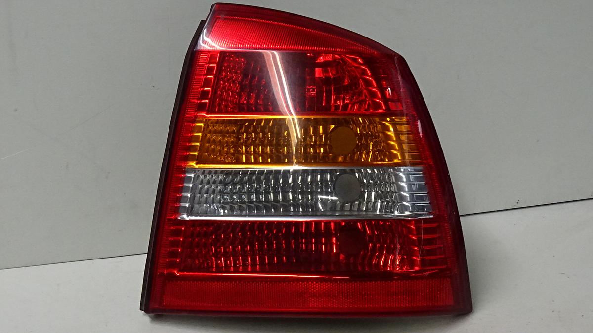 Opel Astra G Bj1999 Rückleuchte Rücklicht rechts 90521544 rot gelb 3 und 5 Türig