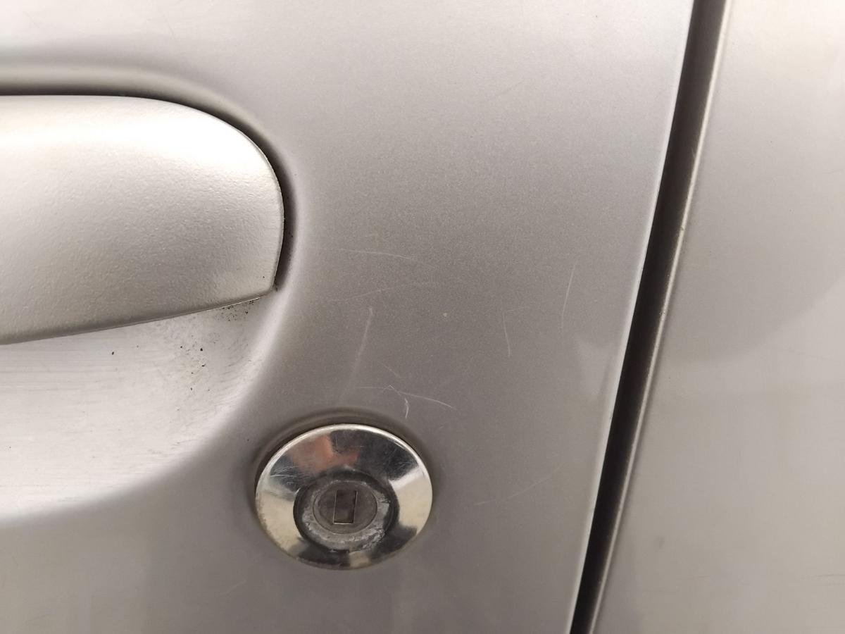 Mitsubishi Colt Z30 T&uuml;r vorn links Fahrert&uuml;r 5-T&uuml;rer A50 Haag silber BJ2007