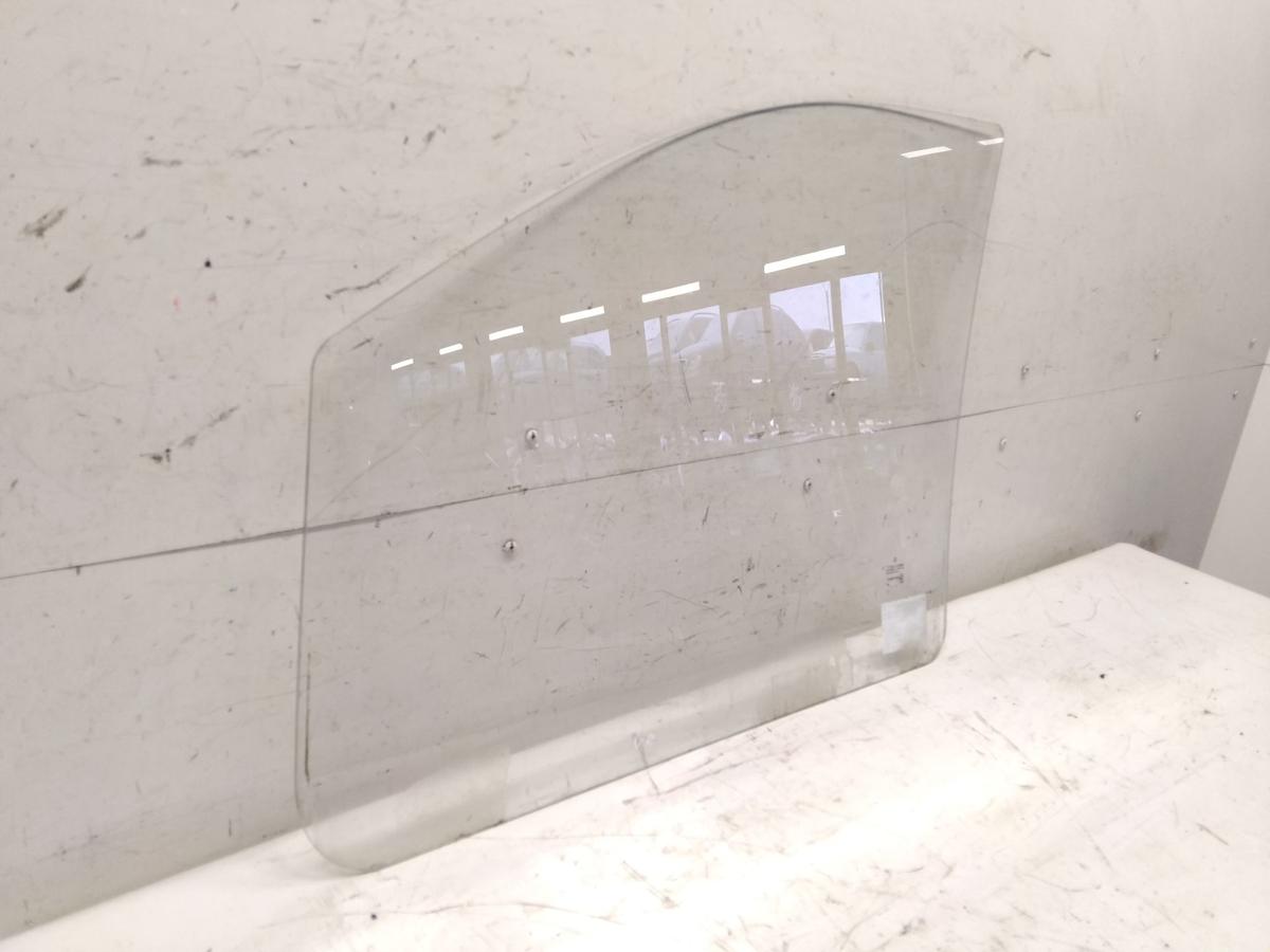 Mercedes Benz Vito 639 T&uuml;rscheibe vorn rechts Klarglas Bj.2004