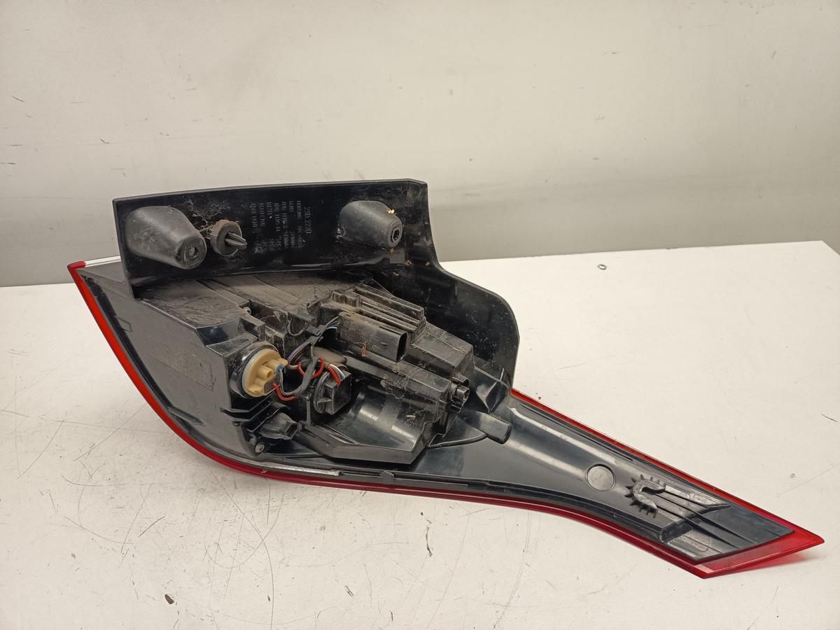 Opel Crossland X original R&uuml;ckleuchte links au&szlig;en vor Facelift Bj 2018