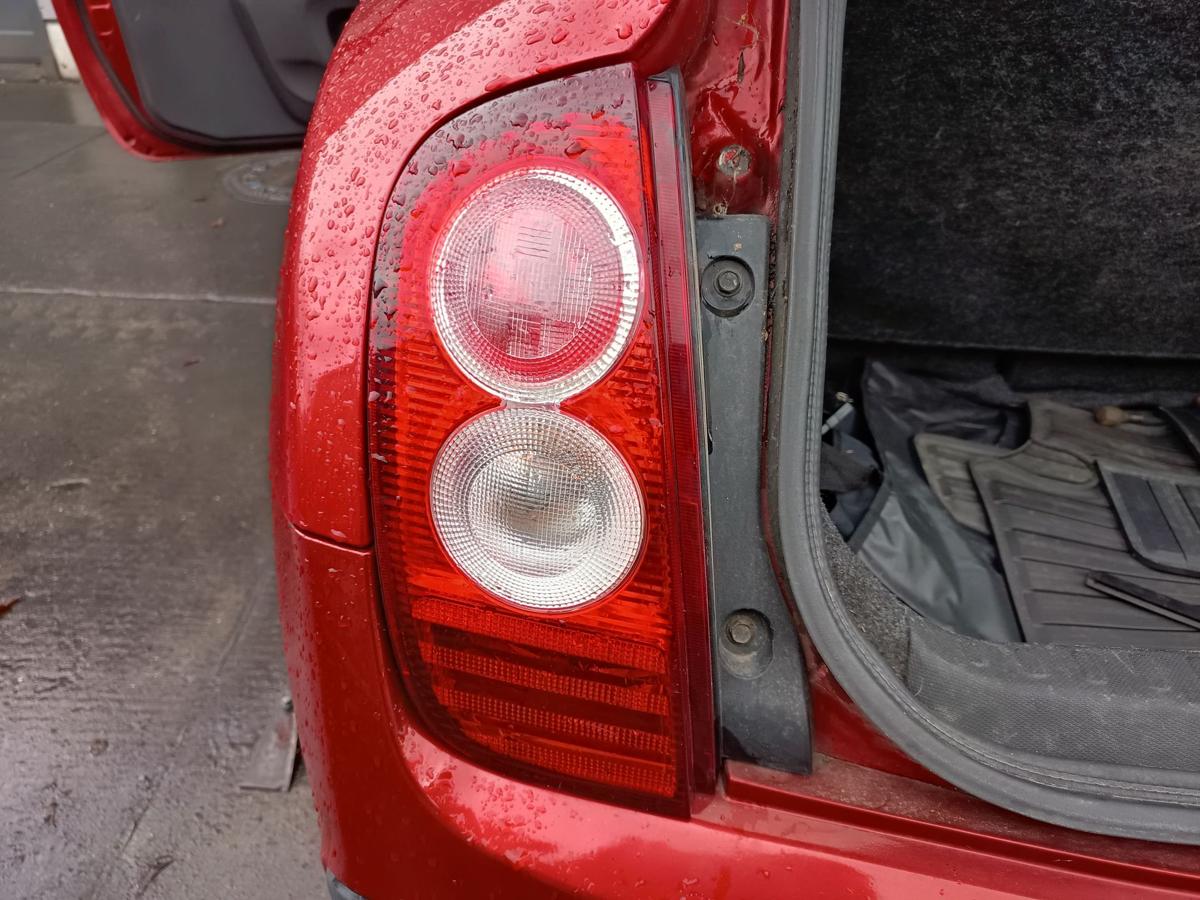 Nissan Micra K12 original R&uuml;ckleuchte links Heck/Schluss/Licht Bj 2005