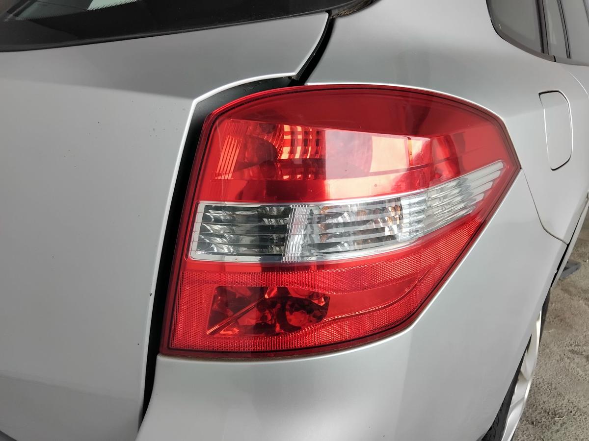 Renault Laguna 3 Kombi original Rückleuchte Heckleuchte rechts BJ2009
