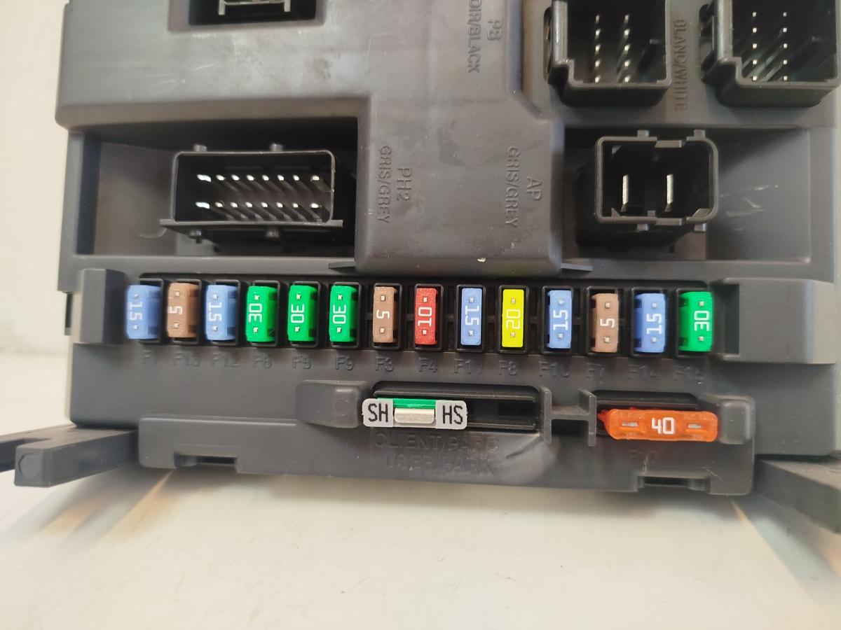 Citroen DS3 Sport Chic Sicherungskasten BCM Modul Sicherungstr&auml;ger Steuerteil