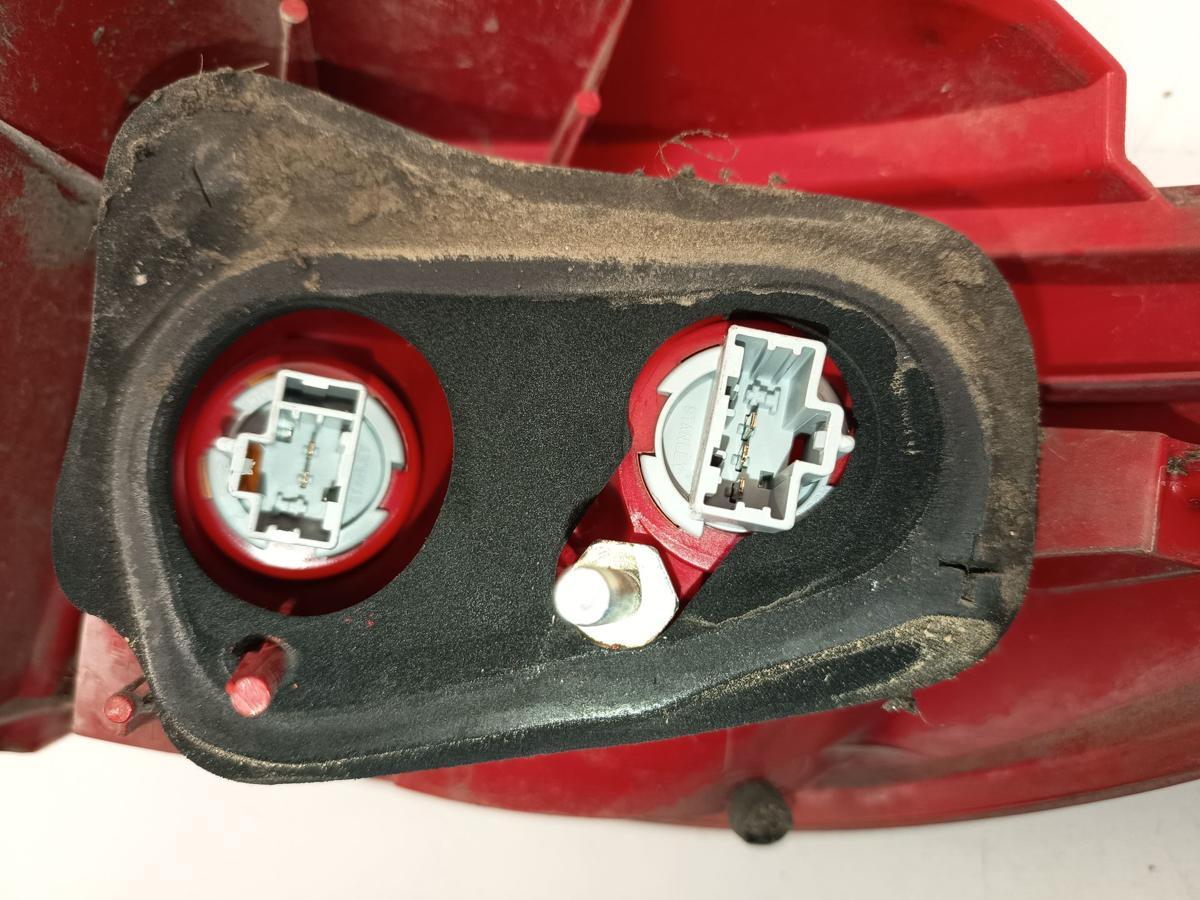 Mazda 2 original R&uuml;ckleuchte Au&szlig;en Links Heckleuchte Licht