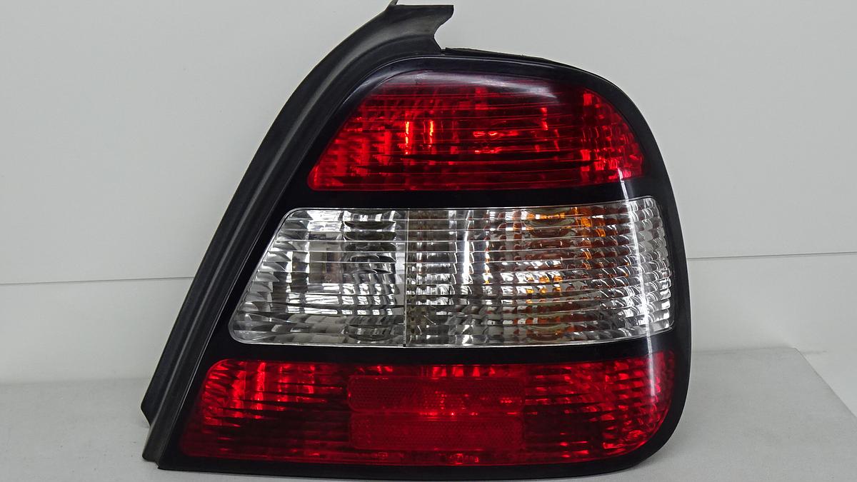 Daewoo Leganza Bj1997 Rückleuchte Rücklicht rechts