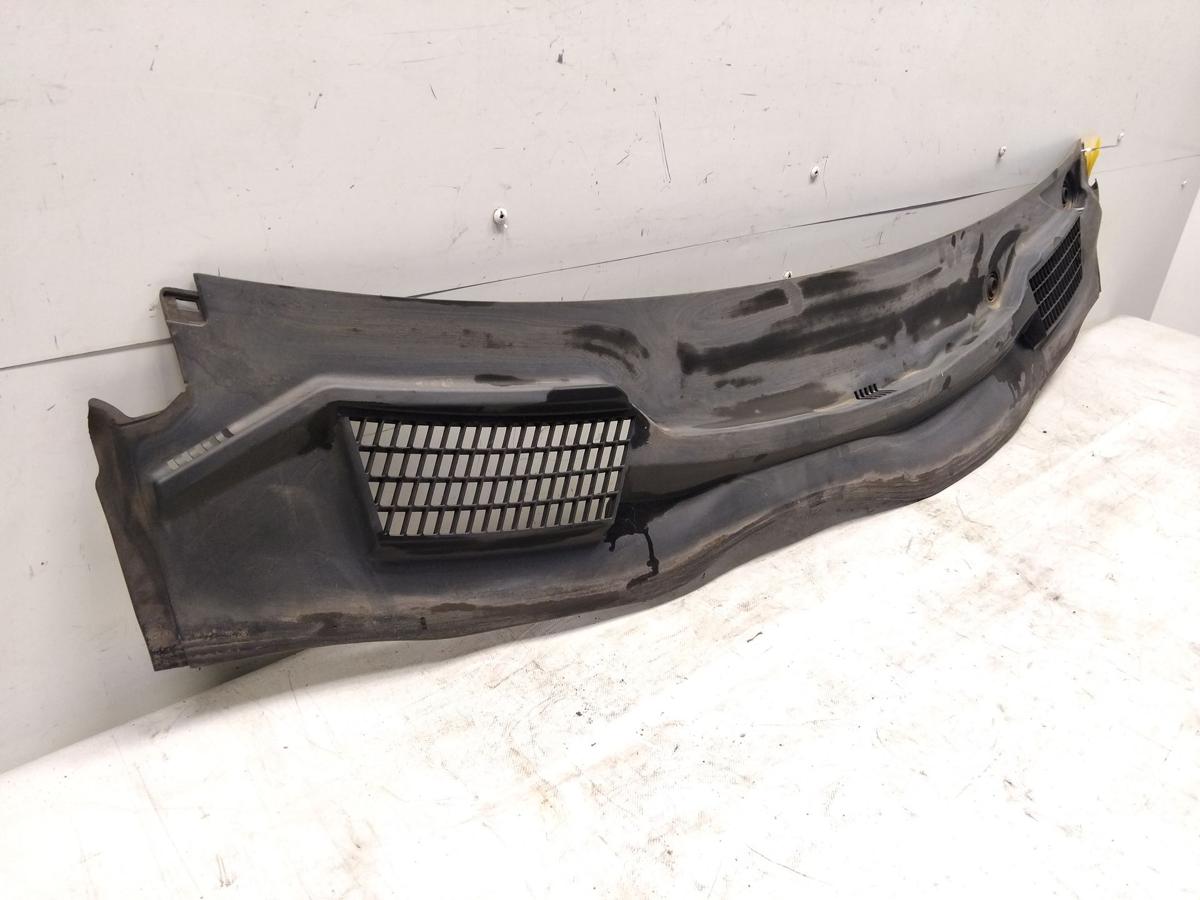 Mercedes Benz Vito 447 original Plastikabdeckung Windlauf Bj.2014
