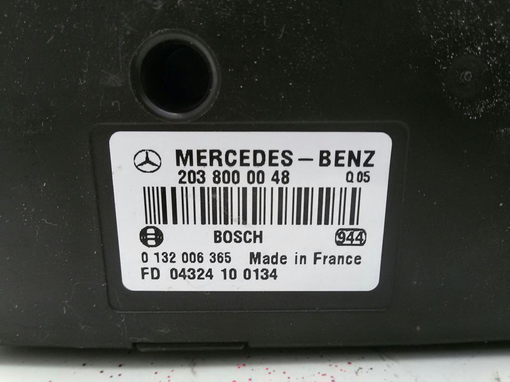 Mercedes E Klasse S211 2038000048 ZV Pumpe Zentralverriegelung BJ2004