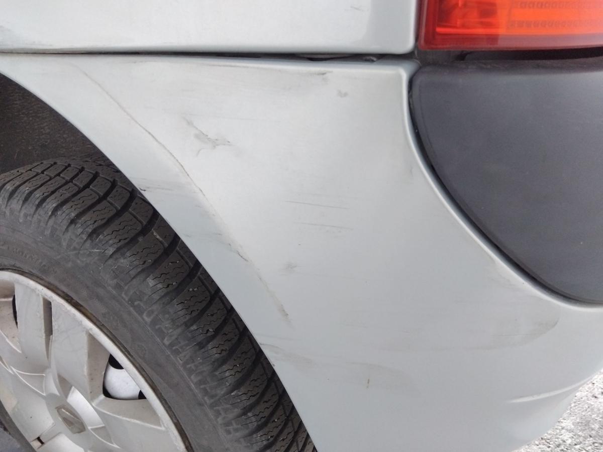 Renault Clio 2 Phase 3 original Sto&szlig;stange Sto&szlig;f&auml;nger hinten BJ2004 MV632 Gris Boreal