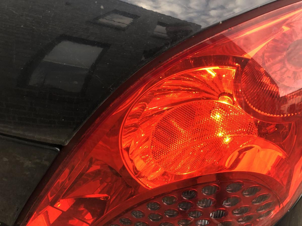Peugeot 207CC Rückleuchte rechts Rücklicht Heckleuchte Cabrio bis 2009