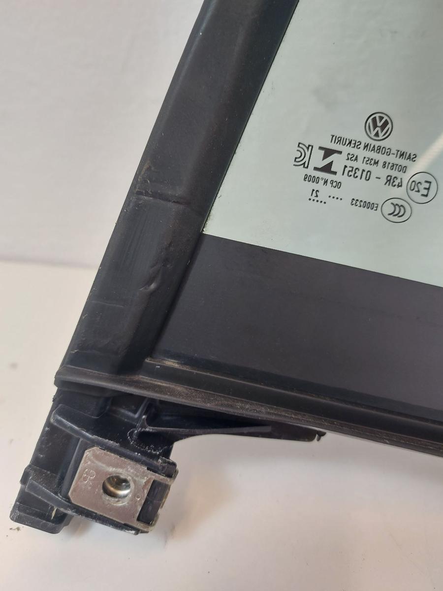 VW Golf 8 VIII CD Variant Dreieckscheibe T&uuml;r hinten rechts Kombi get&ouml;nt