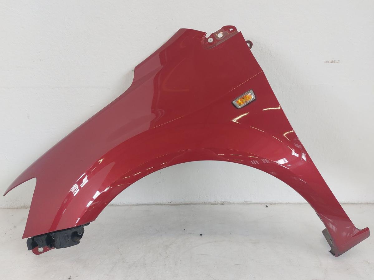 Chevrolet Aveo T300 Kotflügel vorn links Fahrerseite weinrot