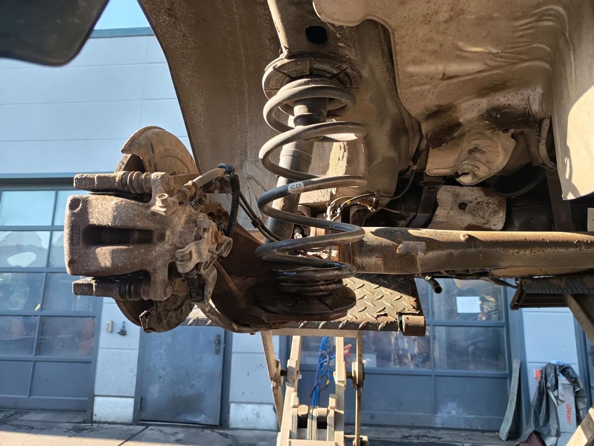 Opel Zafira B original Hinterachse scheibengebremst f&uuml;r 1,8l 103kW Benzin Bj2009