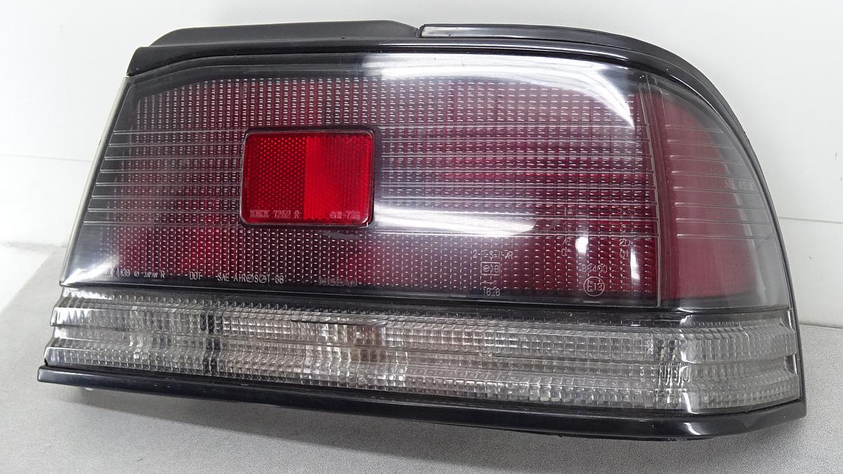 Nissan Maxima J30 Rückleuchte Rücklicht rechts IKI 4439 Bj1992 Stufenheck