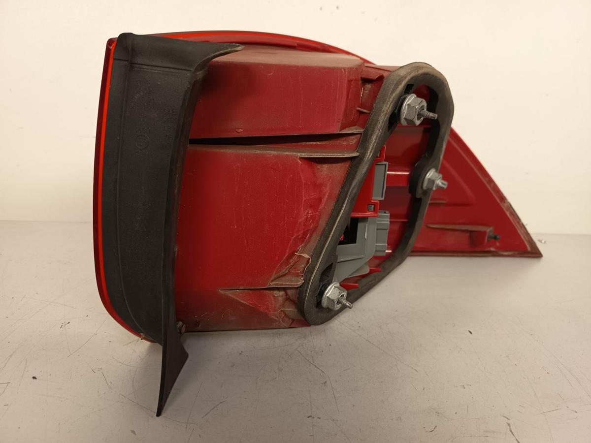 VW Golf V 1K5 Variant Bj 2008 original Rück-Schluss-Heckleuchte links Fahrer