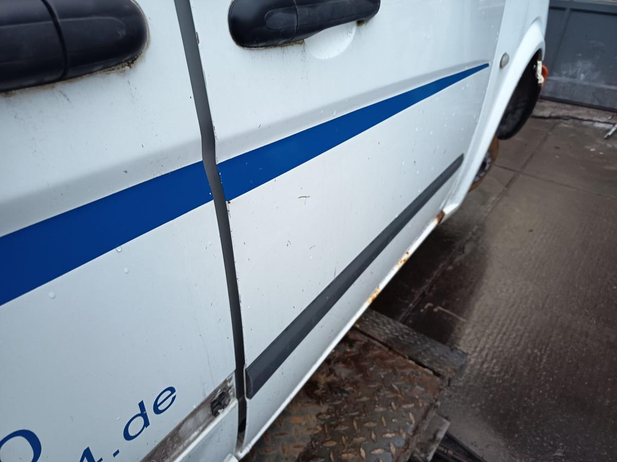 Mercedes Vito W639 original T&uuml;r vorn rechts Beifahrer 9147 Arktiswei&szlig; Bj 2007
