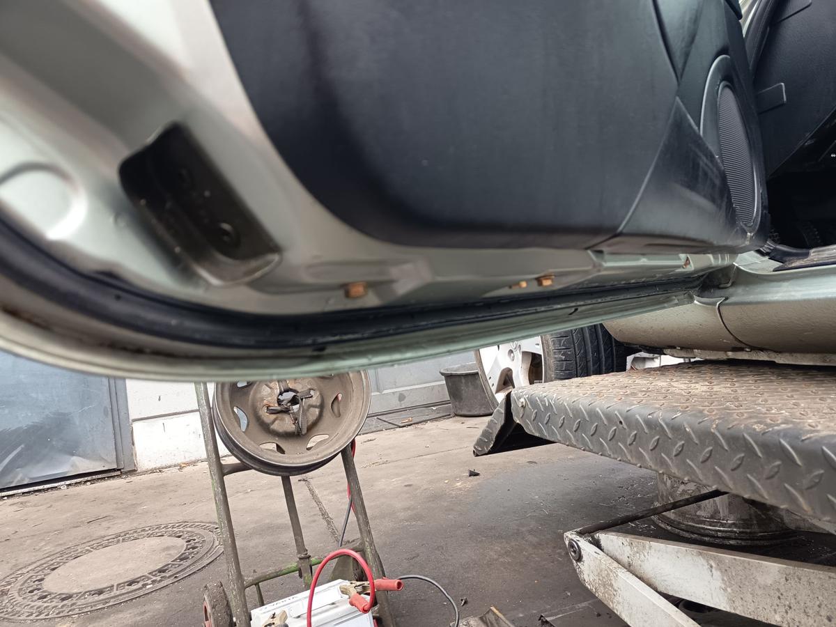 Mazda MX-5 NB orig Tür links Fahrertür Cabrio 24V Cerrionsilber Bj 2003