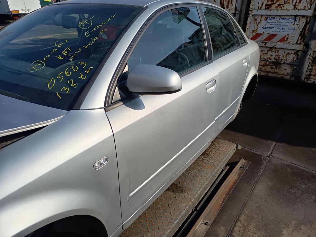 Audi A4 B6 original T&uuml;r vorn links Fahrer Y7W Lichtsilber Bj 2003