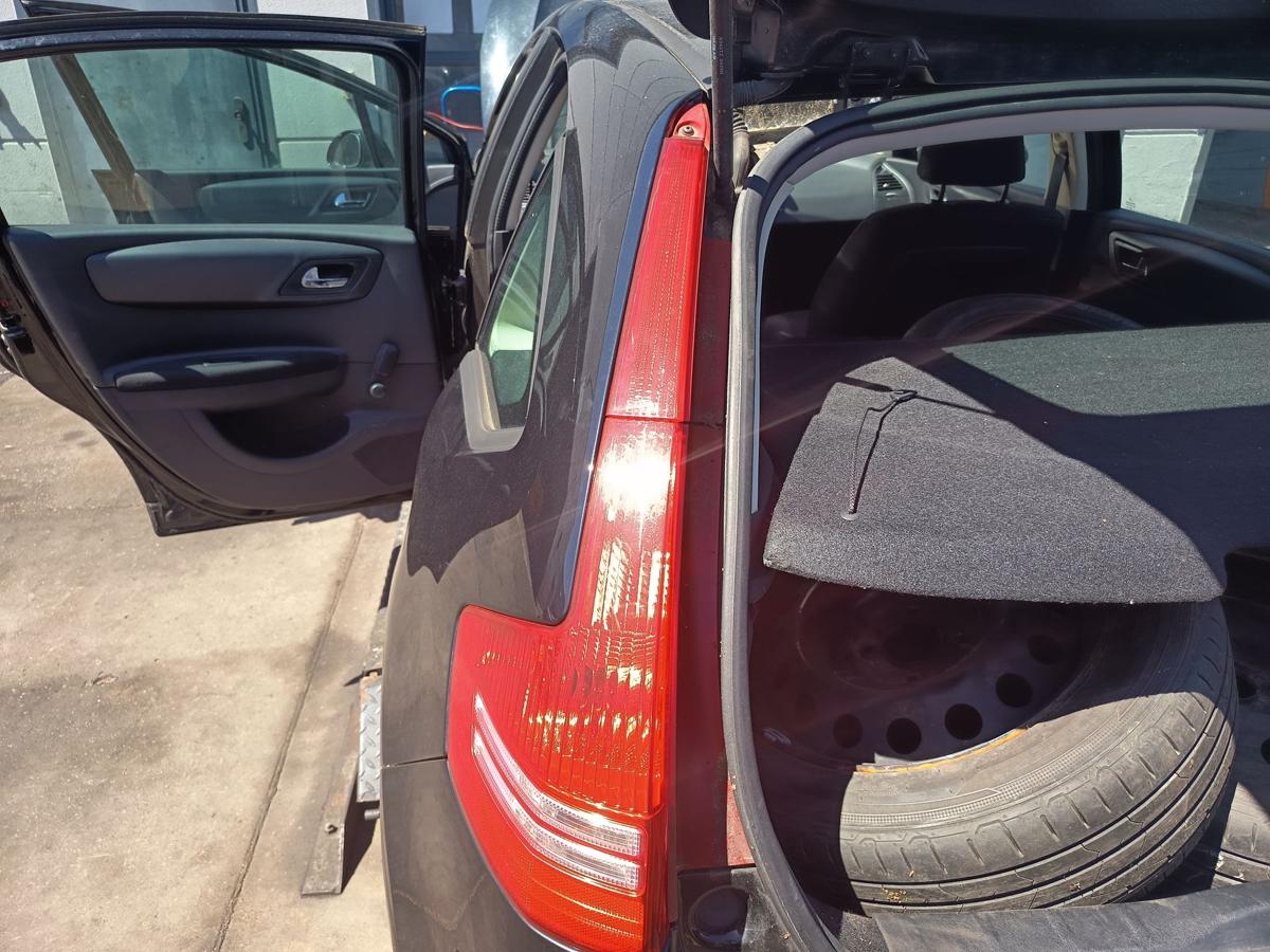 Citroen C4 5t&uuml;rig original R&uuml;ckleuchte links Heck Schluss Licht Bj 2008