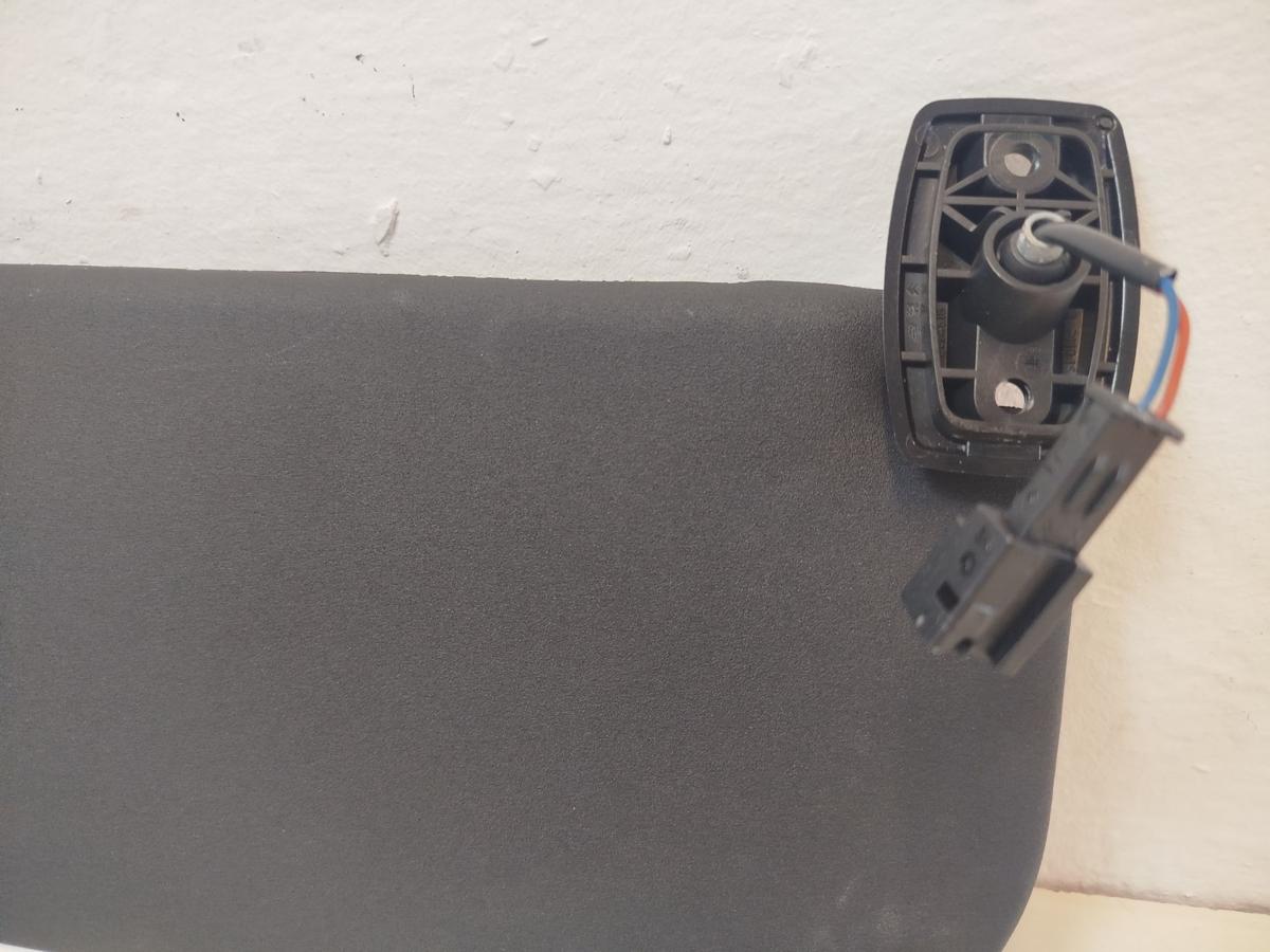 Citroen DS3 Sport Chic Sonnenblende vorn links Fahrerseite schwarz mit Spiegel