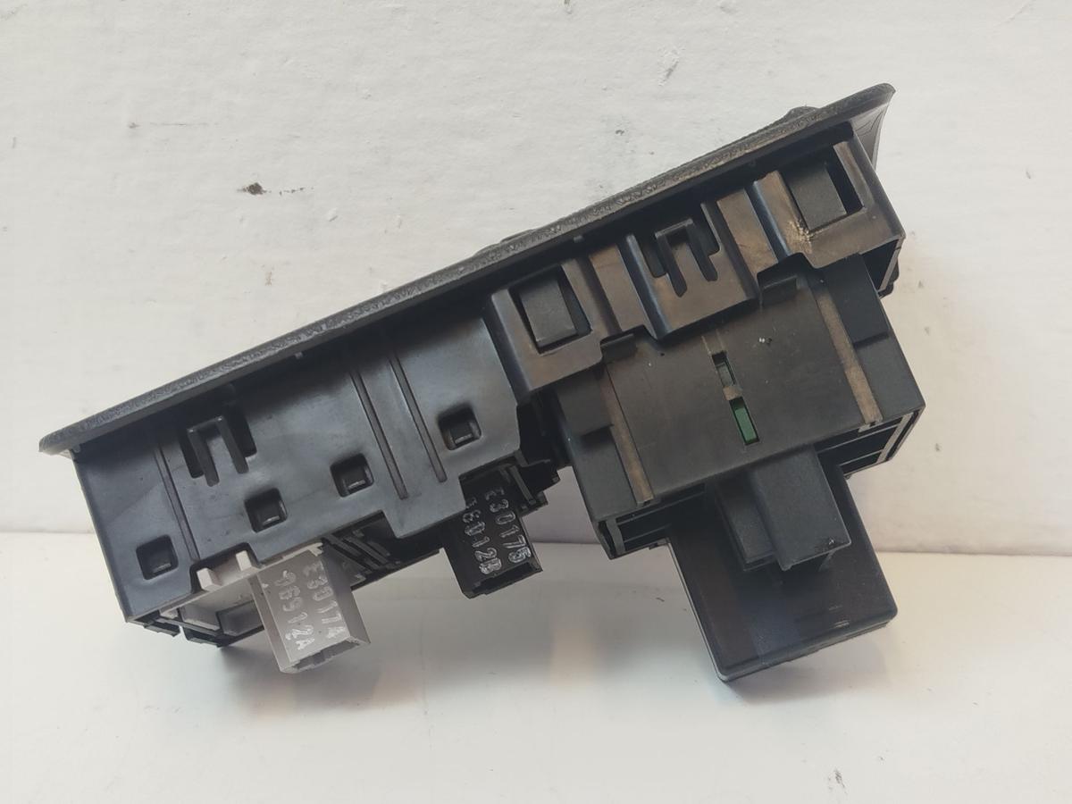 Renault Megane III 3 Tasterleiste Armaturenbrett links Schalterblock Regler LWR