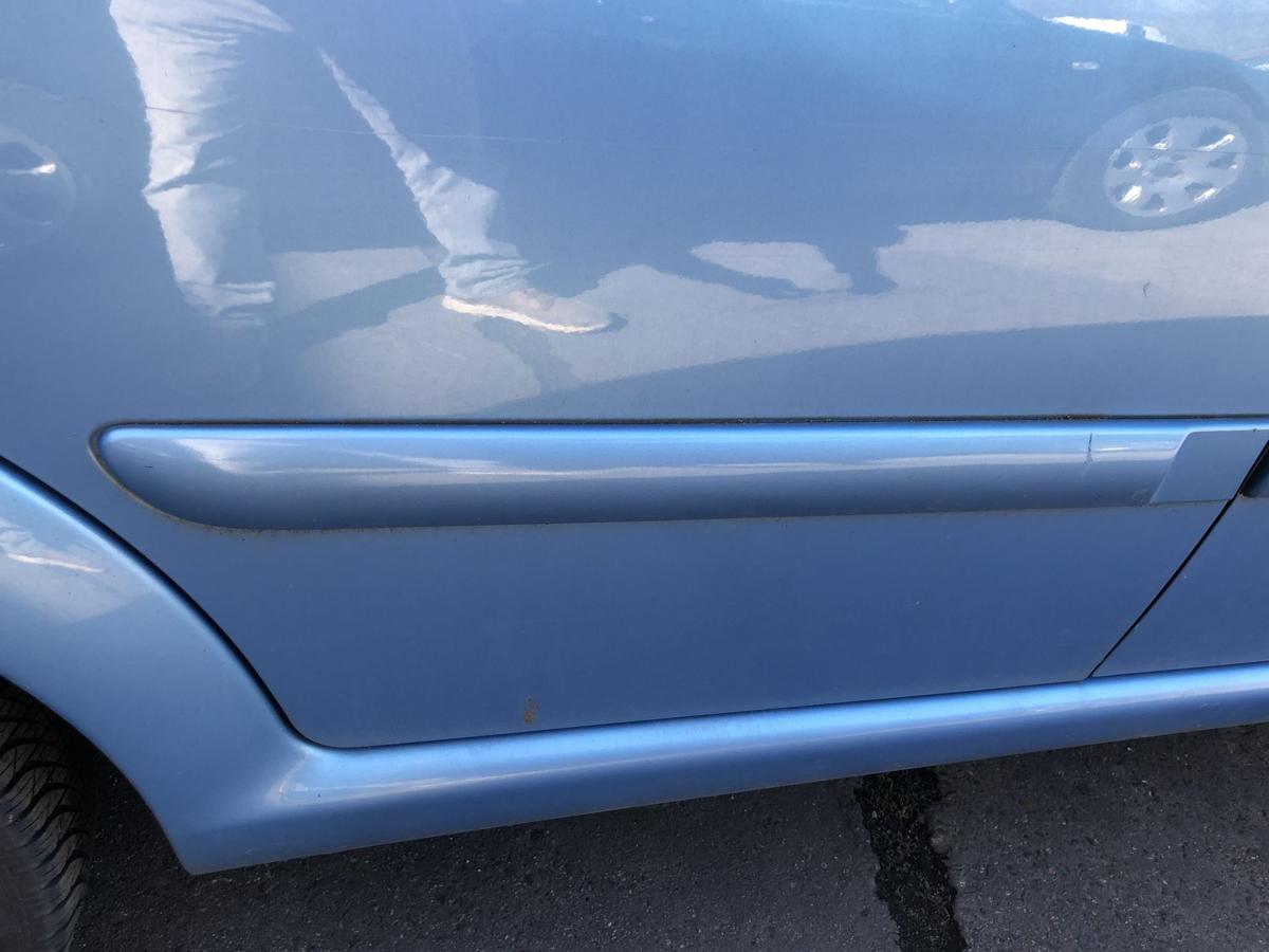 Citroen C3 Typ F T&uuml;r hinten rechts Fondt&uuml;r Rohbau KMY Lucia Blau Metallic