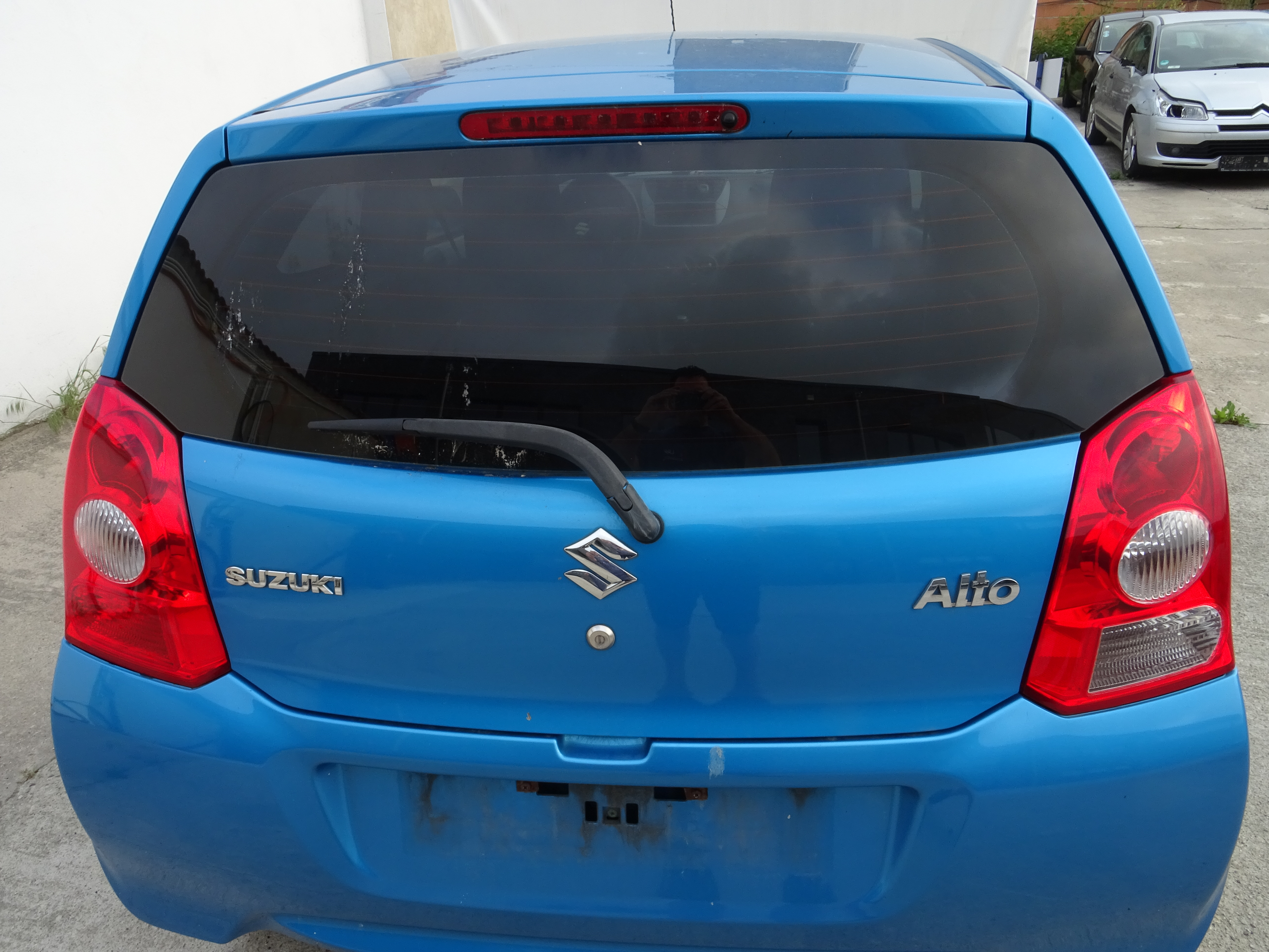 Suzuki Alto GF Bj.2009 original Heckklappe mit Heckscheibe