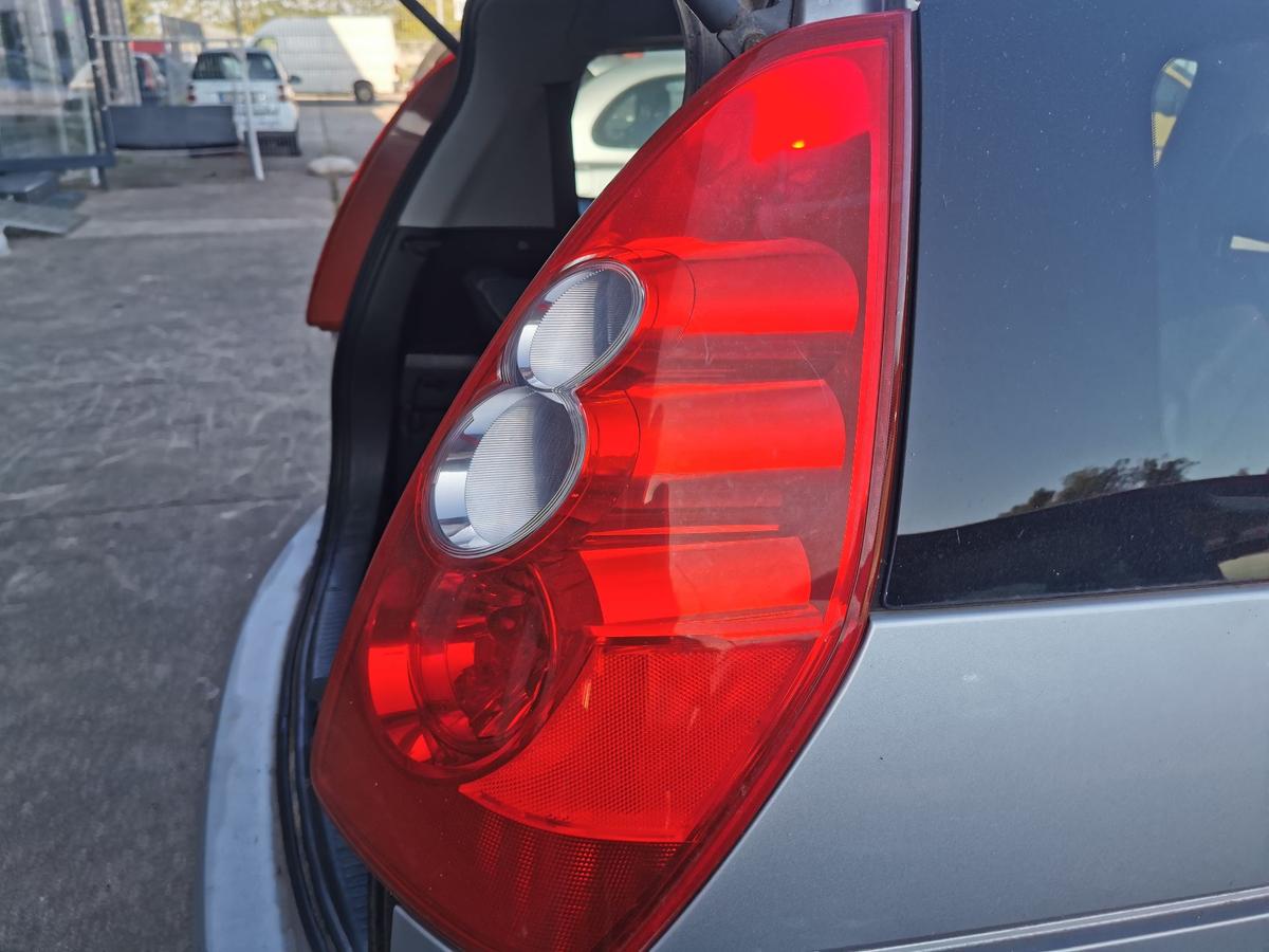 Mazda 5 CR Rückleuchte Schlussleuchte Rücklicht Lampe hinten rechts bis 2008