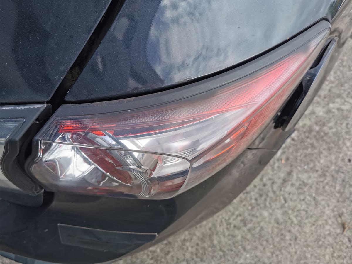 Mazda 3 BL Rückleuchte Schlussleuchte Rücklicht hinten aussen rechts 5 Türer