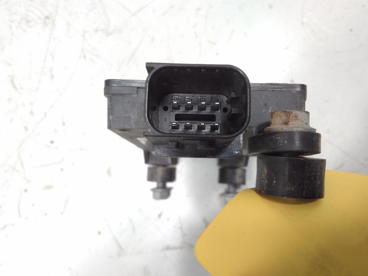 Renault ZE original Radarsensor Abstandsensor vorn 28741788 Bj.2022 23123415P07