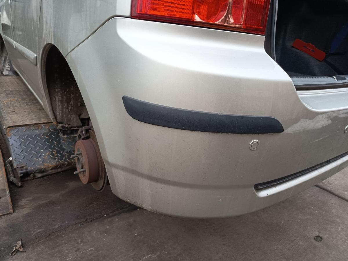 Toyota Corolla E12 original Sto&szlig;stange hinten 1C0 Silber Facelift Bj 2006