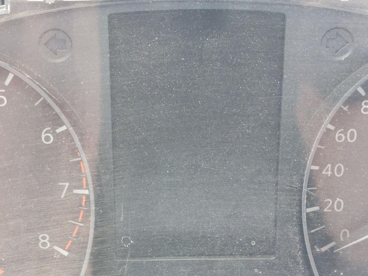 Nissan Qashqai J11 Tacho Kombiinstrument Benzin OEM Cockpit