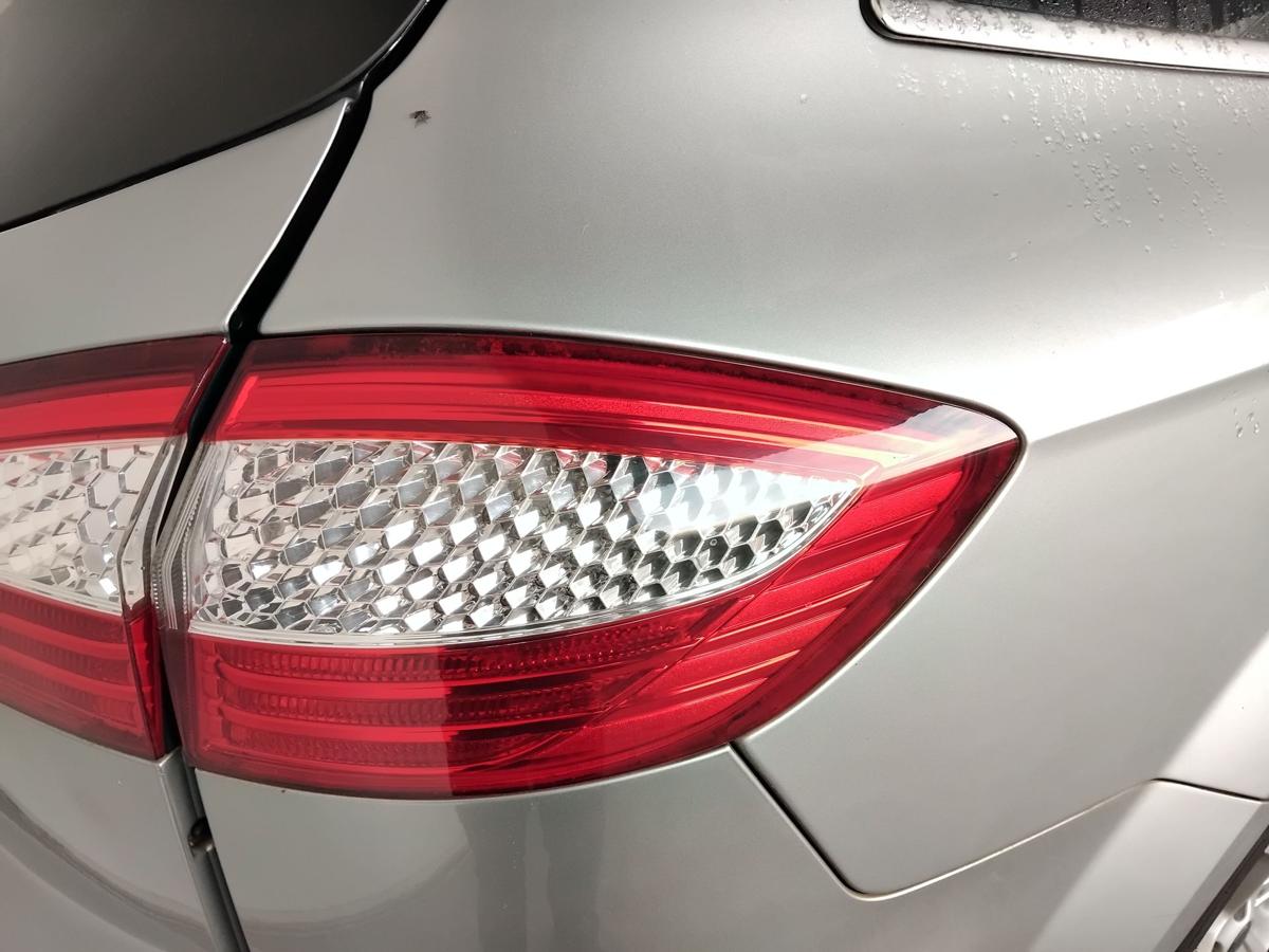 Ford Mondeo 4 BA7 Kombi original Rückleuchte Heckleuchte rechts aussen BJ2007