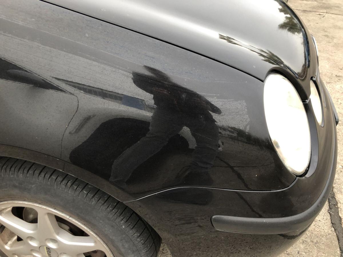 VW Polo 9N 9N1 Kotflügel vorn rechts Beifahrerseite LC9Z Black Magic Perl