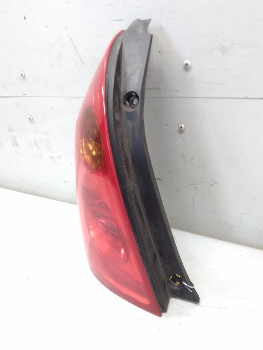 Nissan Primera P12 Kombi original Rückleuchte Heckleuchte links BJ2002