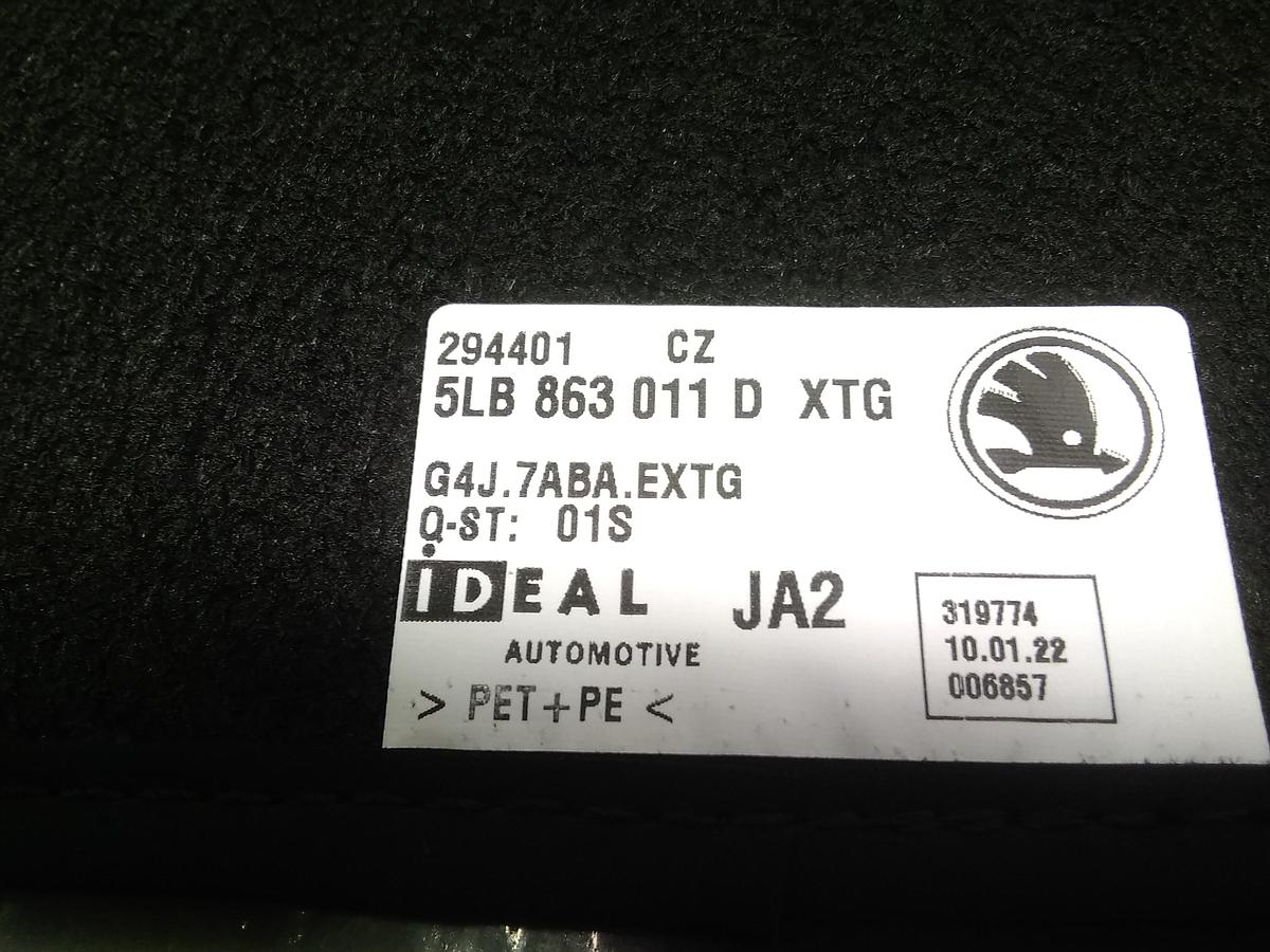 Skoda Enyaq iV 80X original Satz Fussmatten neuwertig